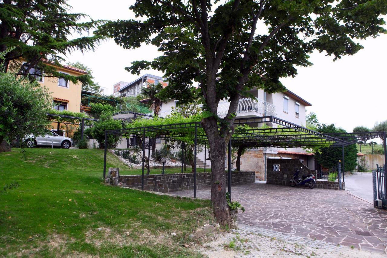 Villa Uma Izola Bagian luar foto